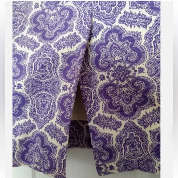 J. Crew No.2 pencil skirt in purple and cream paisley. Size 4 - Picture 4 of 8